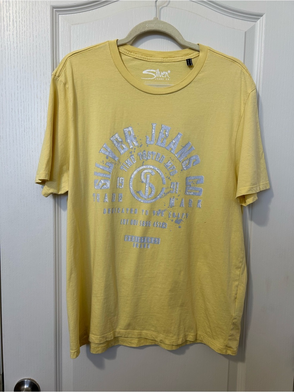 Silver Jeans Pale Yellow Graphic Crewneck Tee